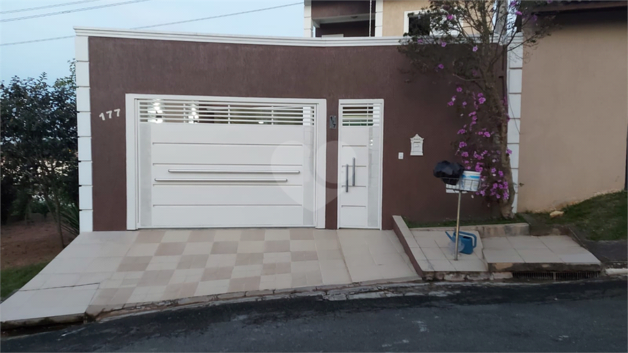 Foto REO1130796
