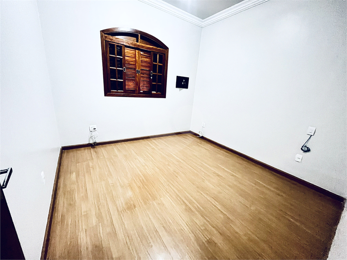 Foto REO1130819
