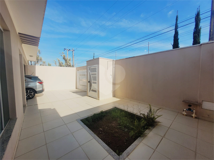 Foto REO1130830