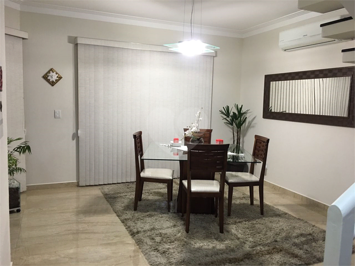 Foto REO1130865
