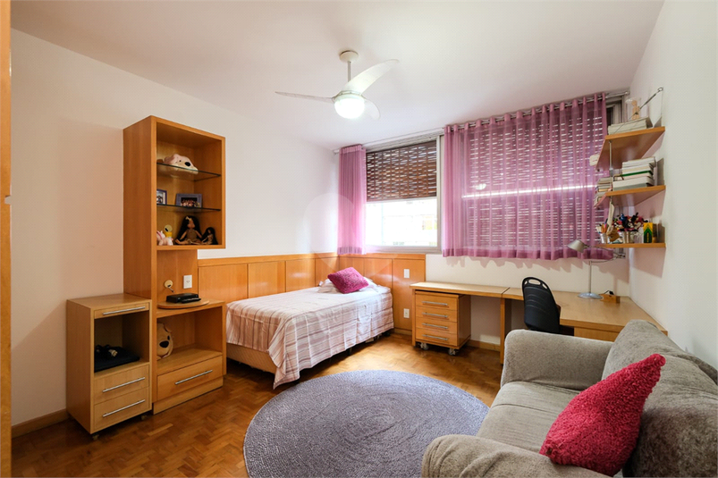 Foto REO1130886