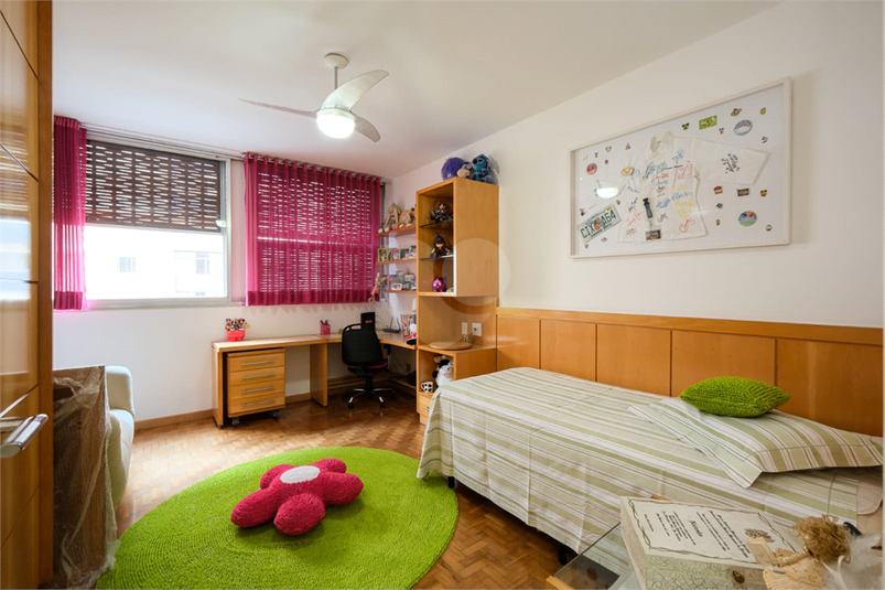 Foto REO1130886