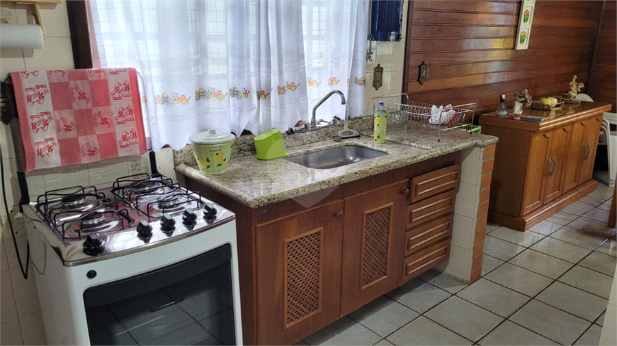 Foto REO1130906