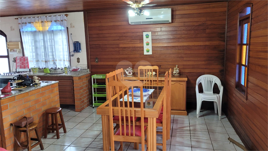 Foto REO1130906