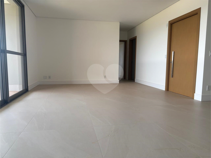 Foto REO1130960