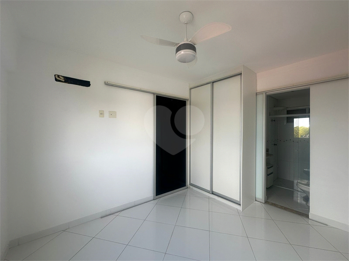 Foto REO1130989