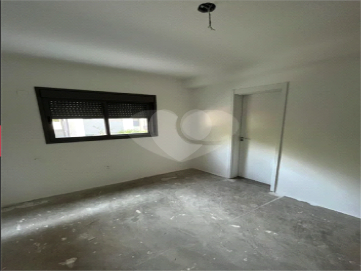 Foto REO1131025