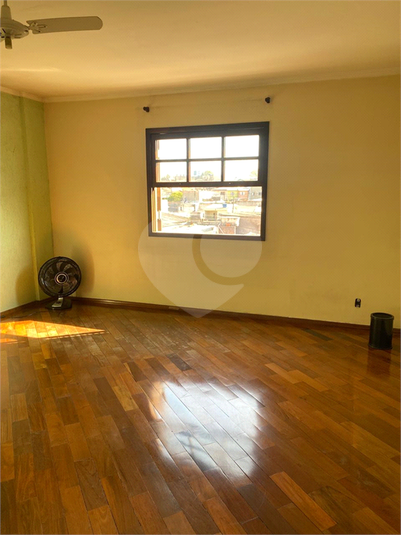 Foto REO1131066