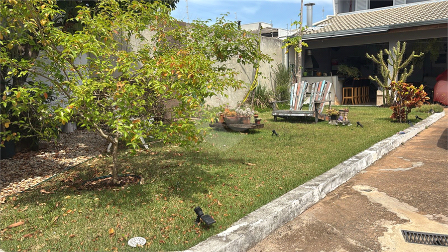 Foto REO1131132