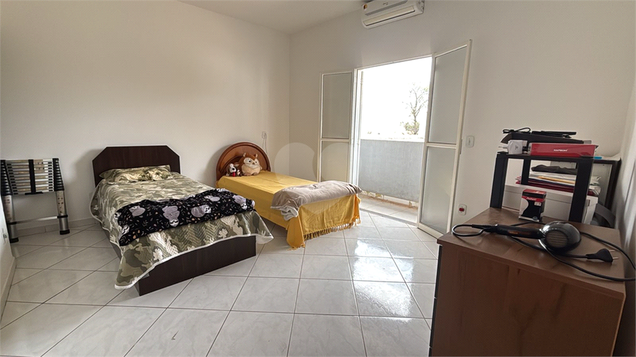 Foto REO1131132