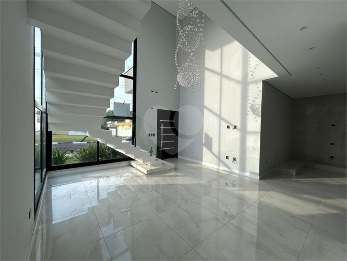 Foto REO1131224