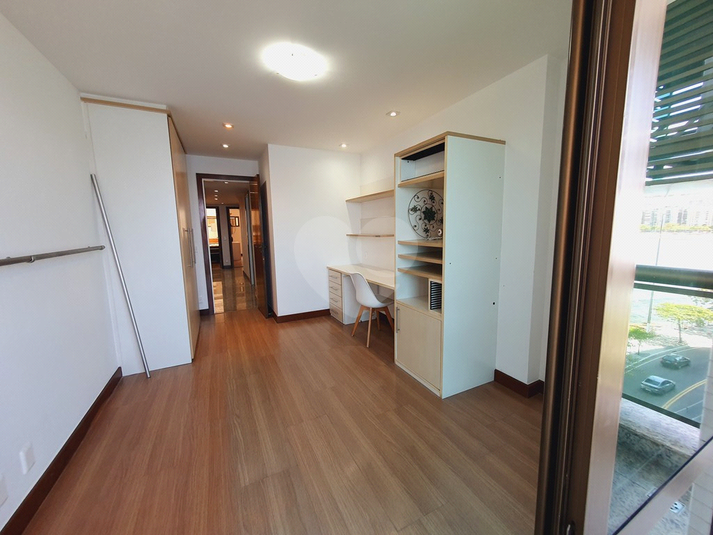 Foto REO1131250