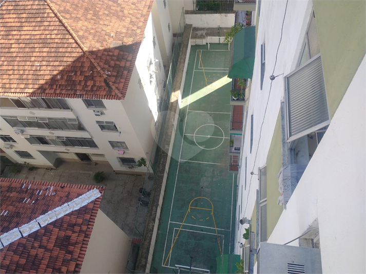Quadra poliesportiva