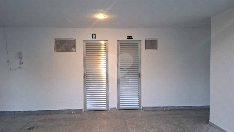 Sauna e banheiro do playground