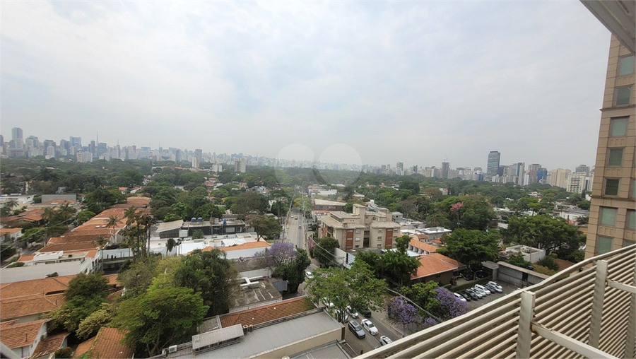 Foto REO1131299