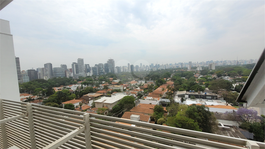 Foto REO1131299