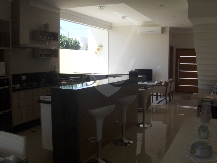 Foto REO1131308