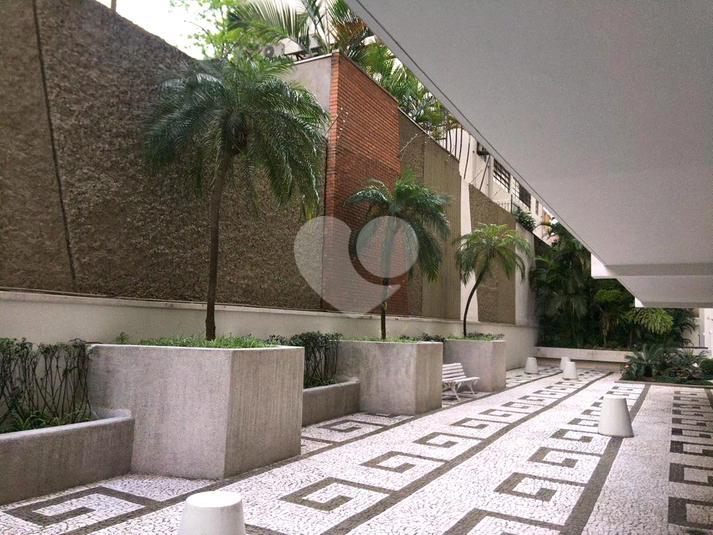 Foto REO1131314