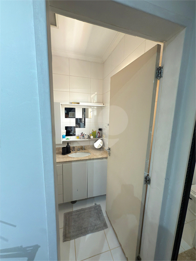 Foto REO1131374