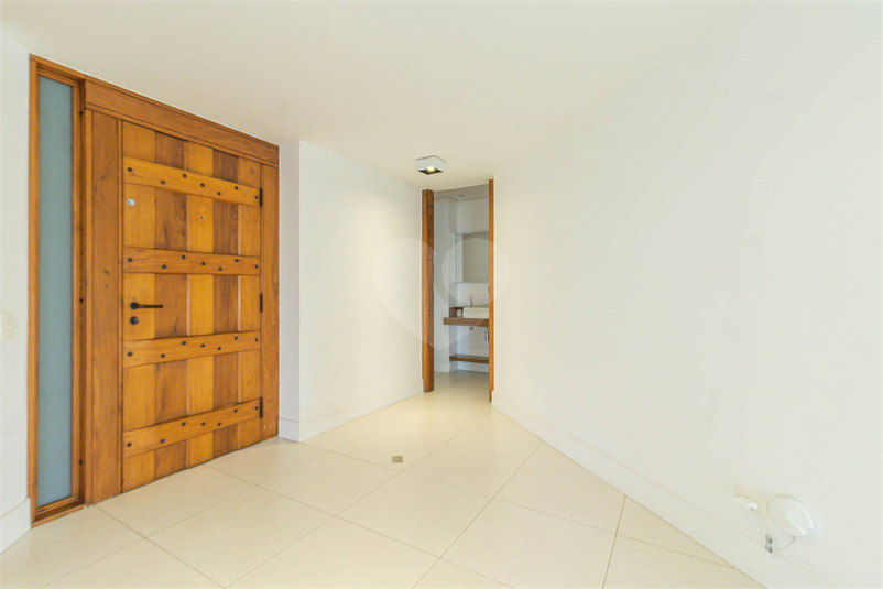 Foto REO1131396