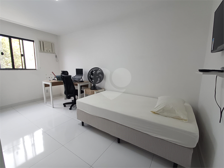 Foto REO1131427