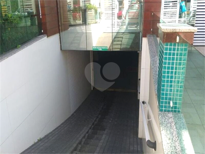 Foto REO1131435