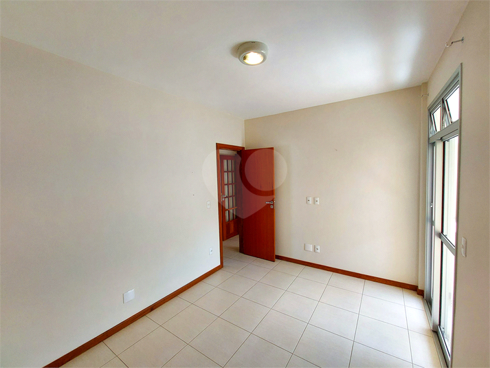 Foto REO1131468