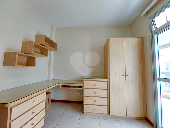 Foto REO1131468