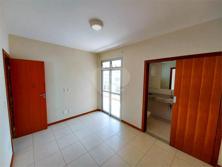 Foto REO1131468