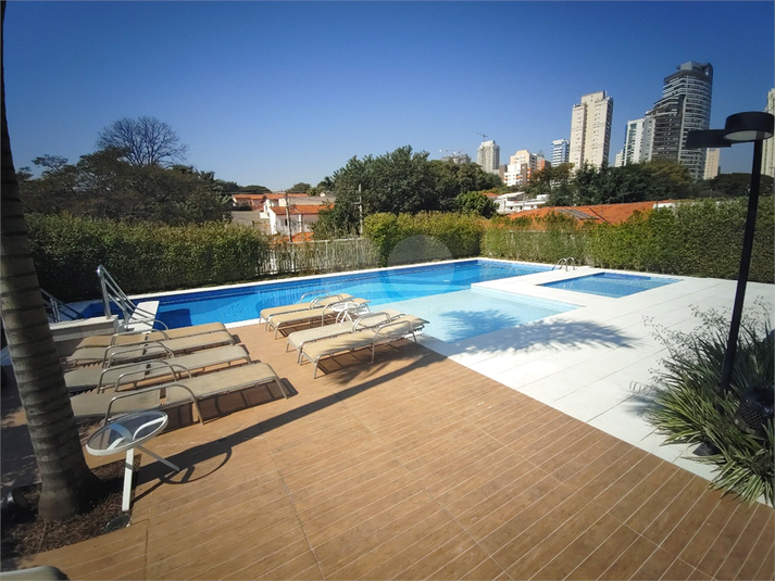 Foto REO1131470