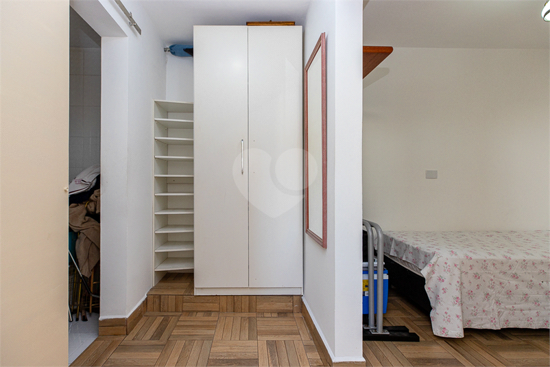 Foto REO1131483