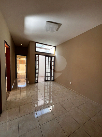 Foto REO1131503