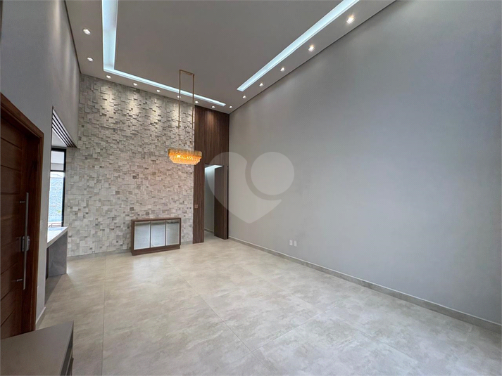 Foto REO1131564
