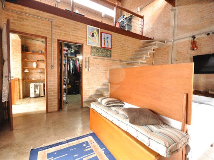 Foto REO1131578