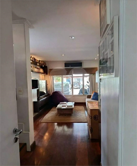 Foto REO1131610