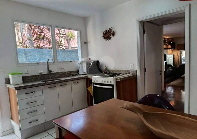 Foto REO1131610