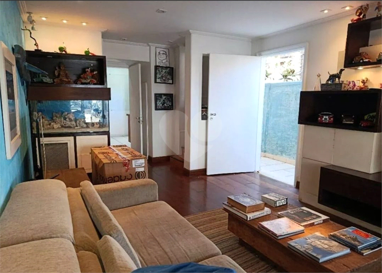 Foto REO1131610