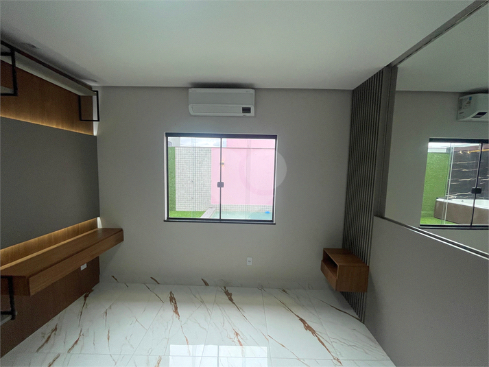 Foto REO1131611