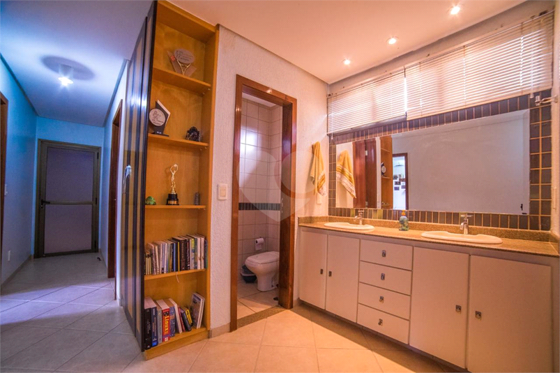 Foto REO1131627