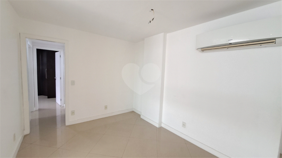 Foto REO1131659