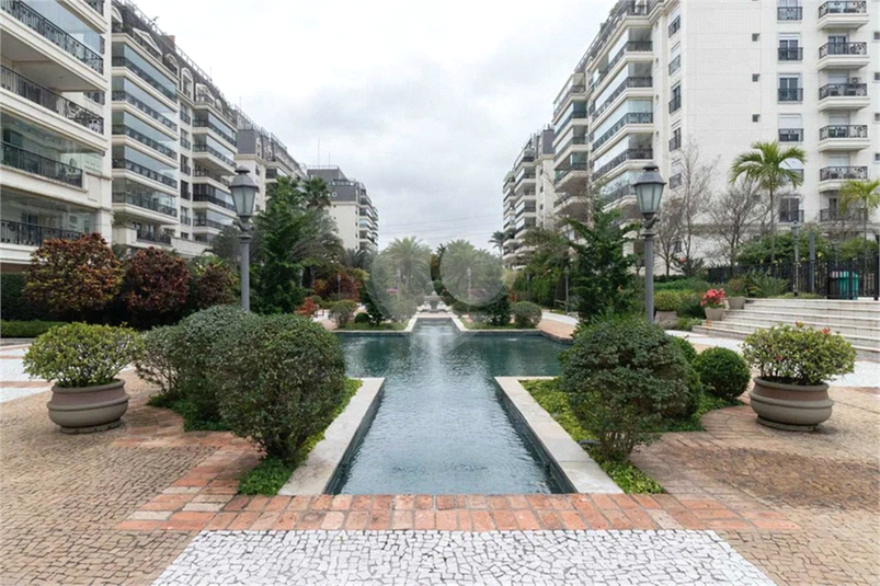 Foto REO1131690