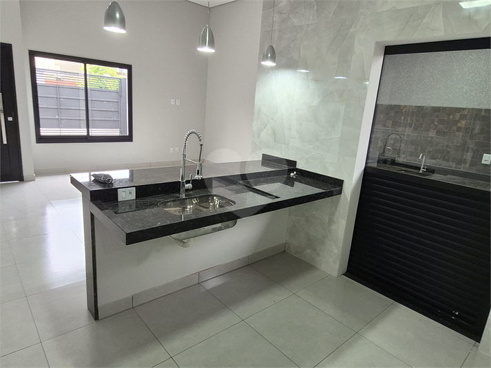 Foto REO1131729