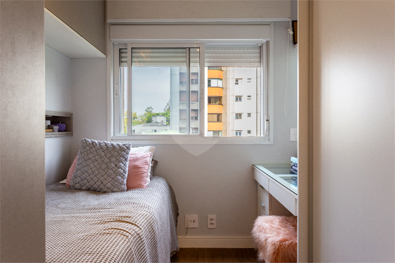 Foto REO1131732