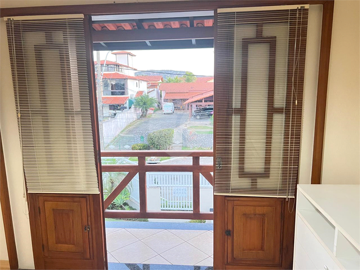 Foto REO1131761