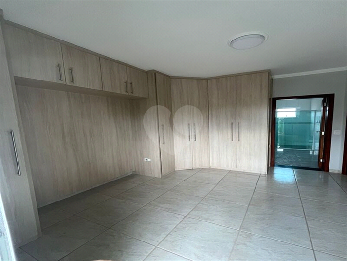 Foto REO1131766