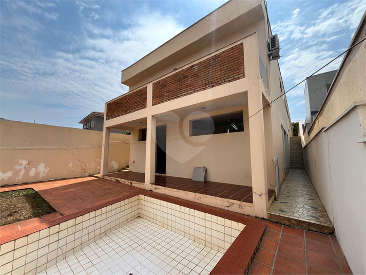 Foto REO1131768