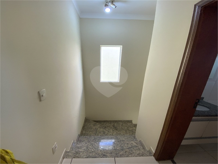 Foto REO1131786