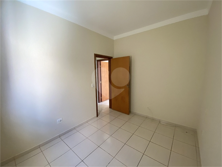 Foto REO1131786