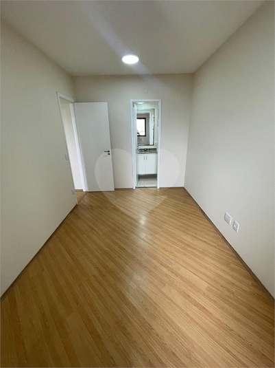 Foto REO1131916