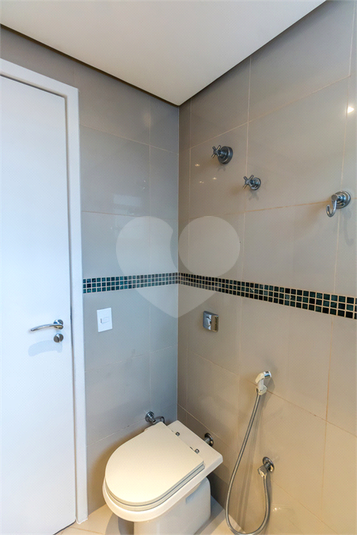 Foto REO1131921